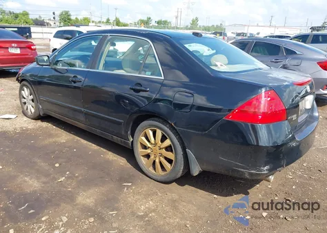2007 Honda Accord 3.0 Ex z USA, uszkodzony, nr VIN 1HGCM665X7A079013